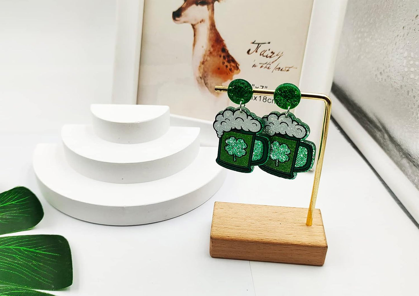 St. Patrick's Day Earrings for Women,Irish Shamrock Acrylic Dangle Earrings, Green Hat Clover Horseshoe Drop Earrings for Irish Festival
