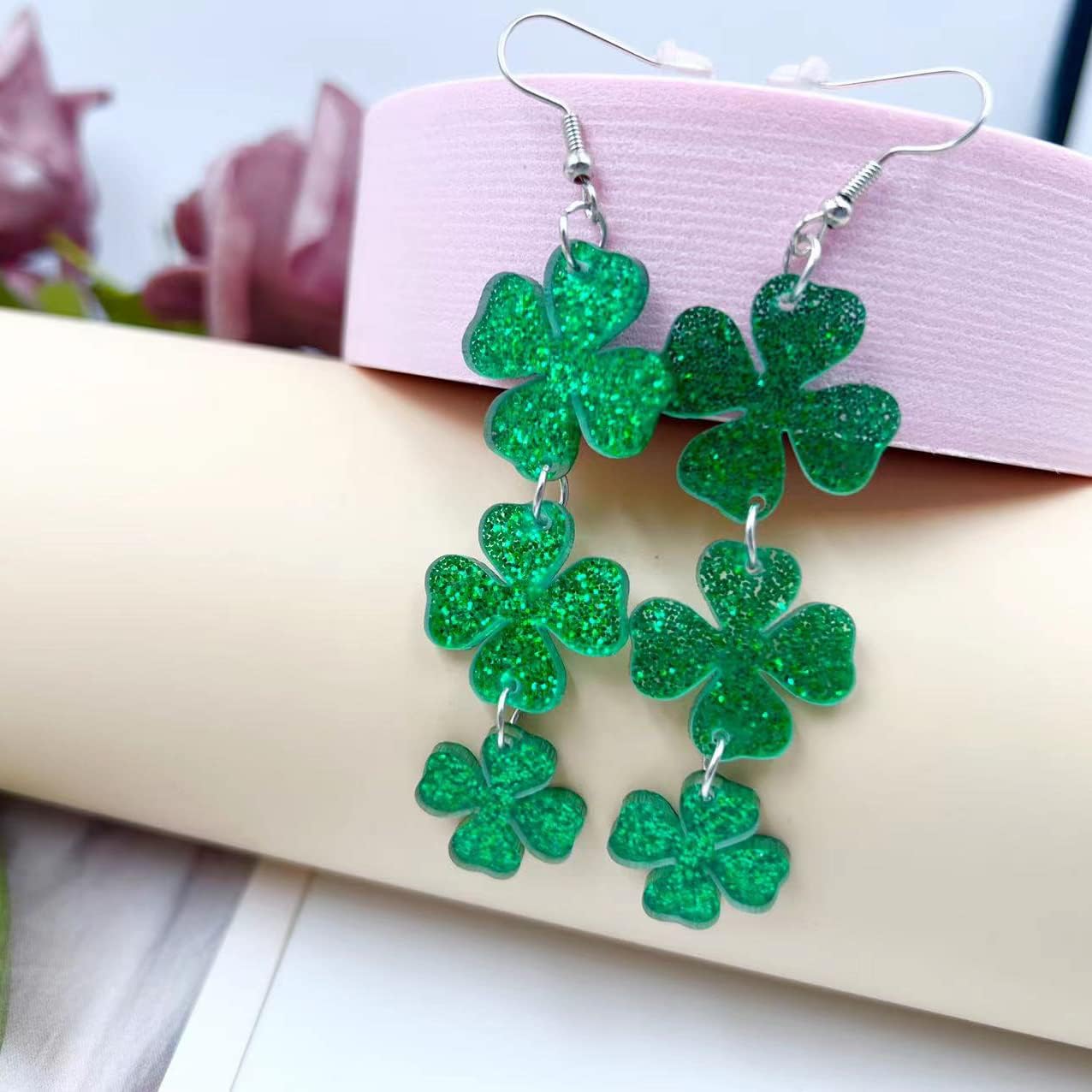 St. Patrick's Day Earrings for Women,Irish Shamrock Acrylic Dangle Earrings, Green Hat Clover Horseshoe Drop Earrings for Irish Festival