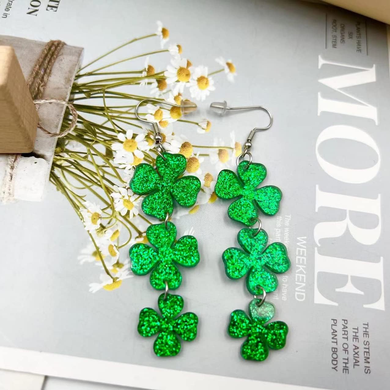 St. Patrick's Day Earrings for Women,Irish Shamrock Acrylic Dangle Earrings, Green Hat Clover Horseshoe Drop Earrings for Irish Festival