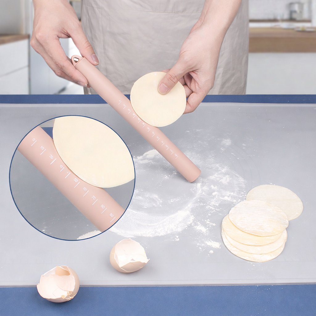 Silicone rolling pin with scale