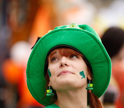 St. Patrick's Day Earrings for Women,Irish Shamrock Acrylic Dangle Earrings, Green Hat Clover Horseshoe Drop Earrings for Irish Festival
