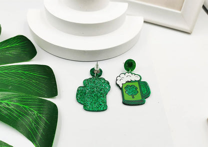 St. Patrick's Day Earrings for Women,Irish Shamrock Acrylic Dangle Earrings, Green Hat Clover Horseshoe Drop Earrings for Irish Festival