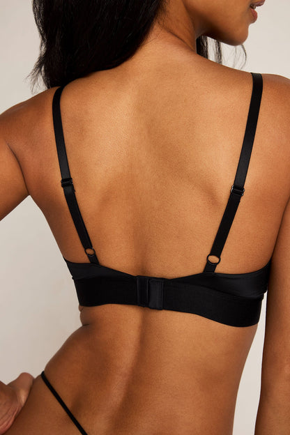 Glacé Triangle Bra in Black